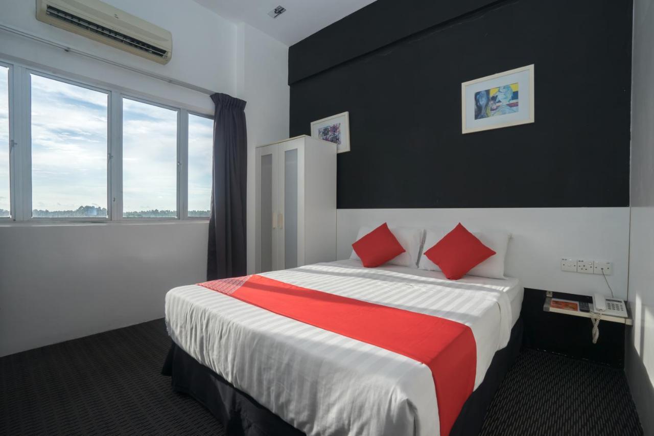 Capital O Ridel Hotel Kota Bharu Exterior foto